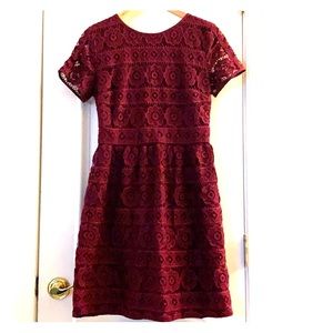 CUTE BURGUNDY LACE DRESS